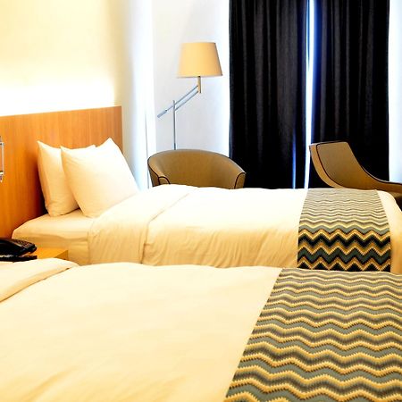 Louis Kienne Hotel Simpang Lima Semarang Exteriér fotografie