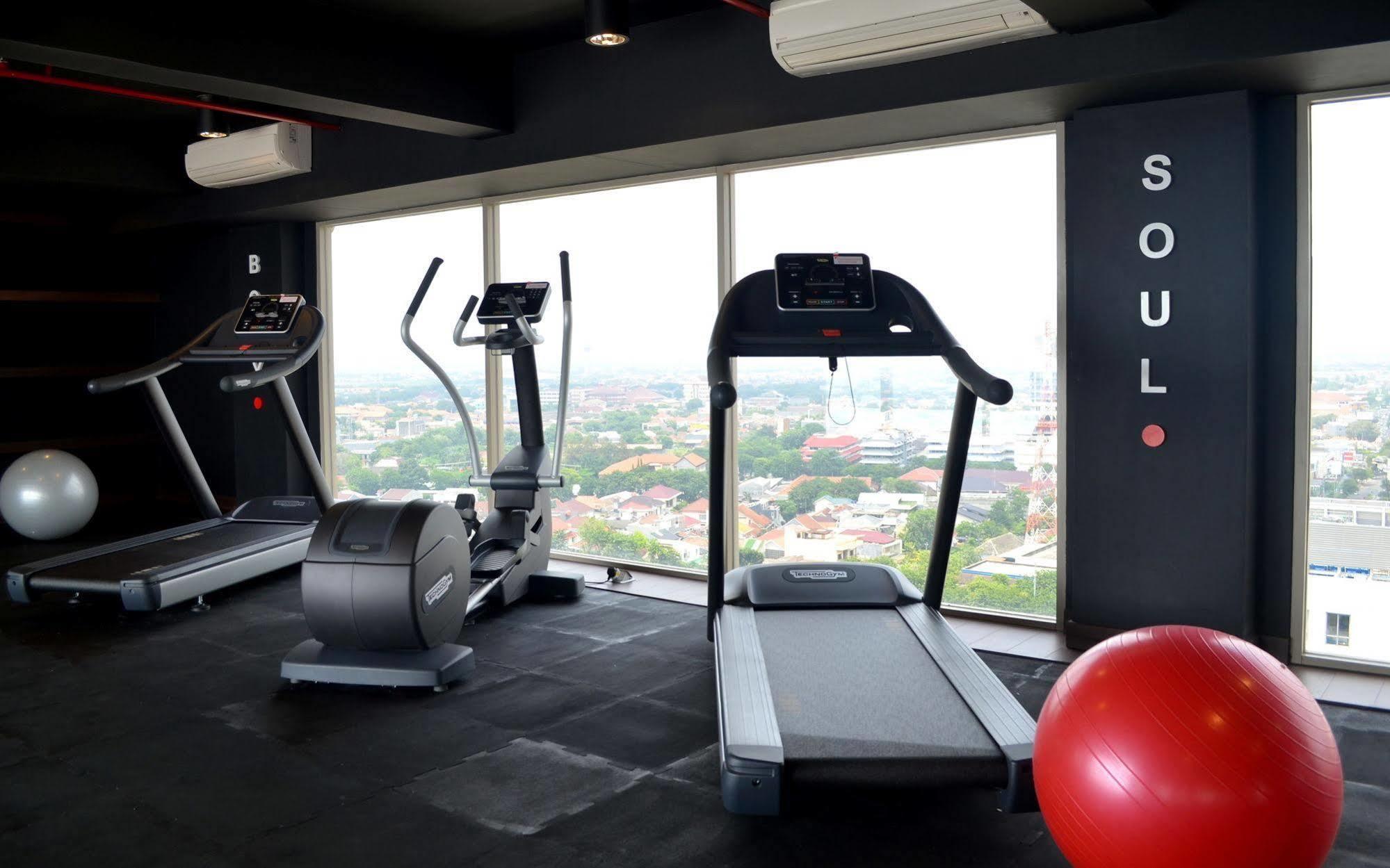 Louis Kienne Hotel Simpang Lima Semarang Exteriér fotografie